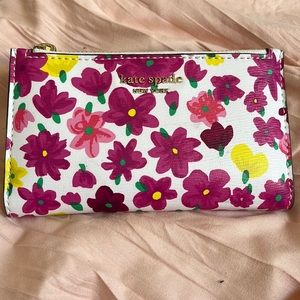 ❤️PRICE LOWERED❤️NWT-Authentic Kate Spade Wallet